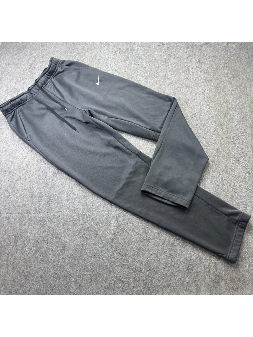 Nike THERMA-FIT Sweatpants Men M Gray Open Hem Fleece 31" CN9483